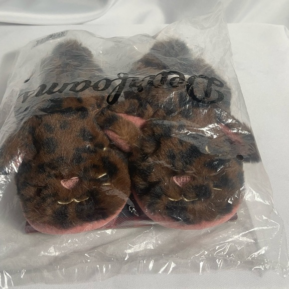 Dearfoam Peyton Leopard Print Fuzzy Clog Slippers Kids Size 9/10 Easy On/Off NWT - Picture 7 of 11